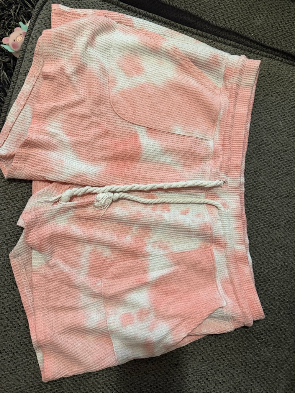 Pink knitted shorts